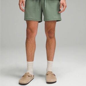 Lululemon x Peloton | NEW Green Soft Jersey Short 5” Small Gym Workout Yoga